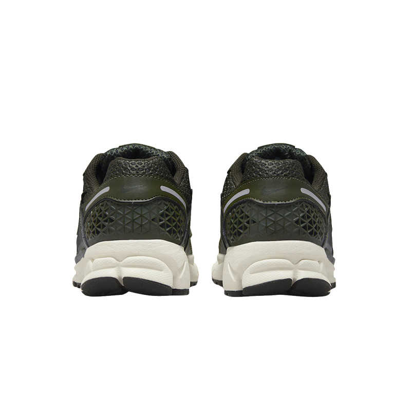 Nike W NIKE ZOOM VOMERO 5 K 