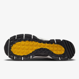 Nike VOMERO ROAM 