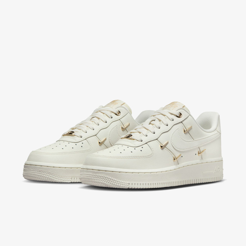 Nike WMNS AIR FORCE 1 '07 LX 