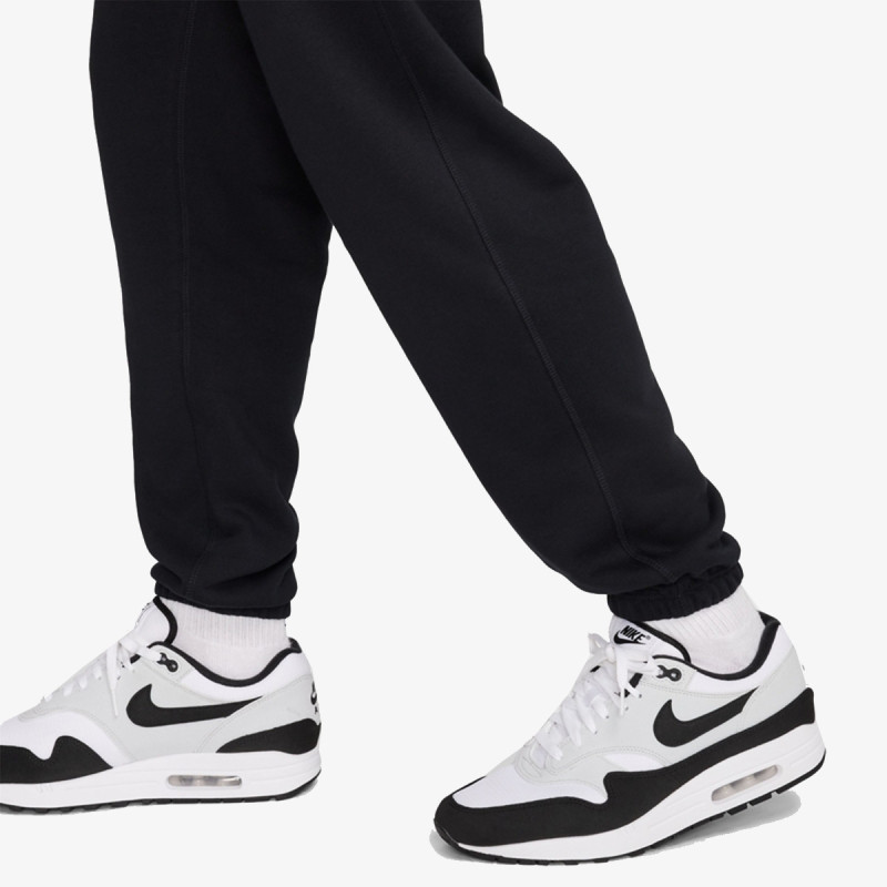 Nike Club 