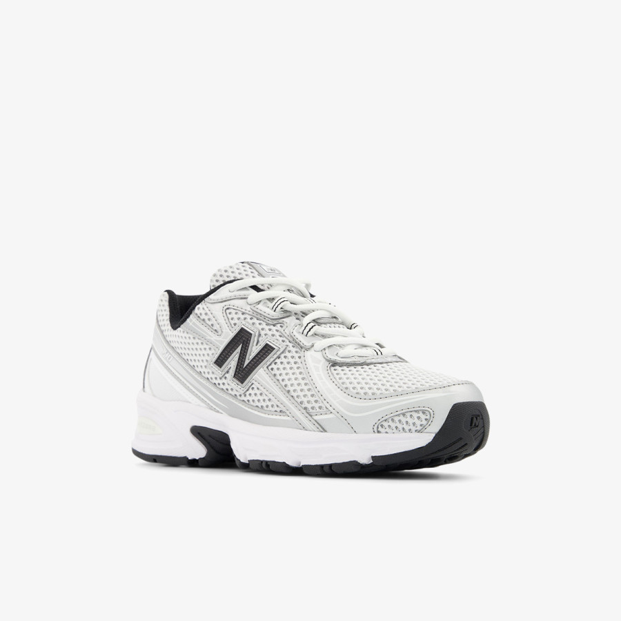 New Balance 740 