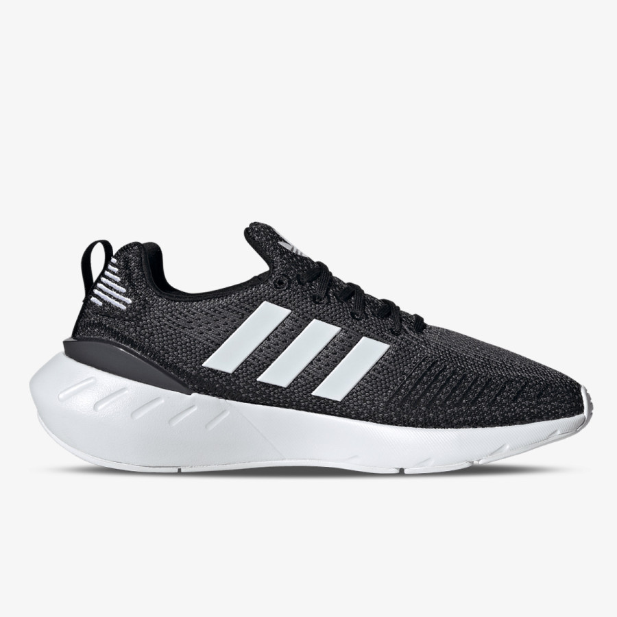 adidas SWIFT RUN 22 W 