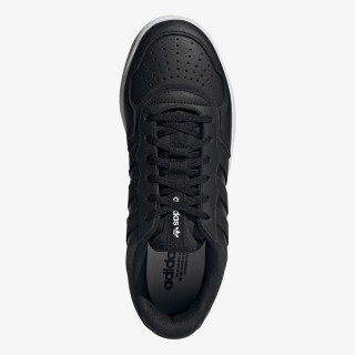 adidas COURTIC 