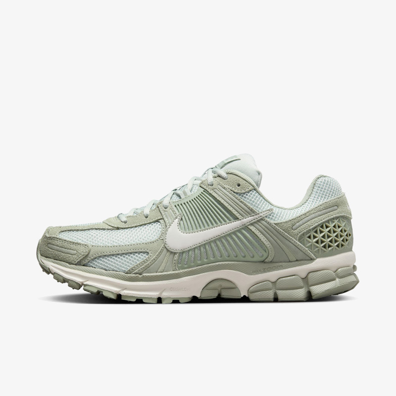 Nike Vomero 5 