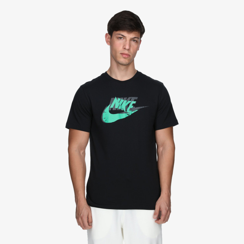 Nike Sportswear 