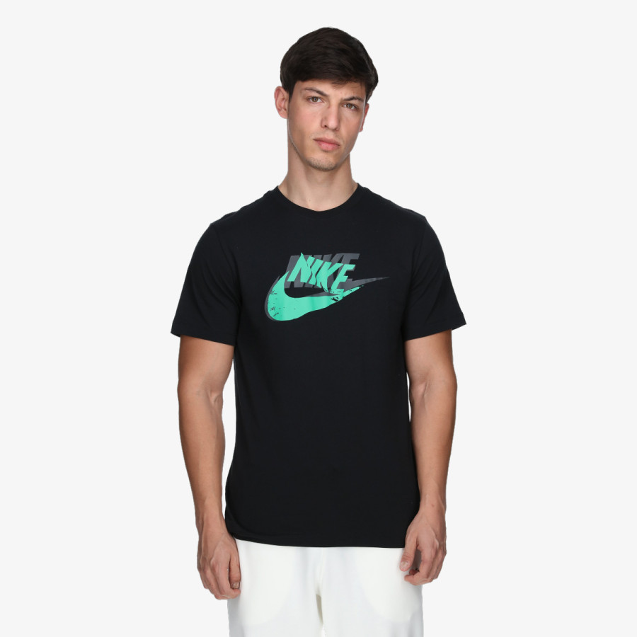 Nike Sportswear 