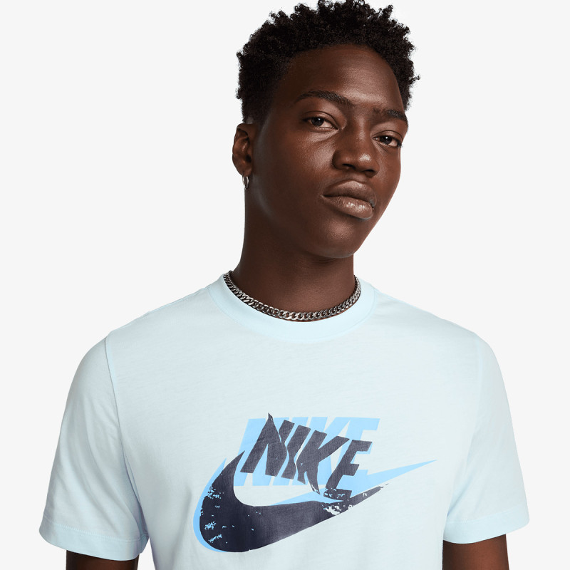 Nike Sportswear 