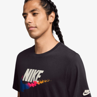Nike Sportswear 