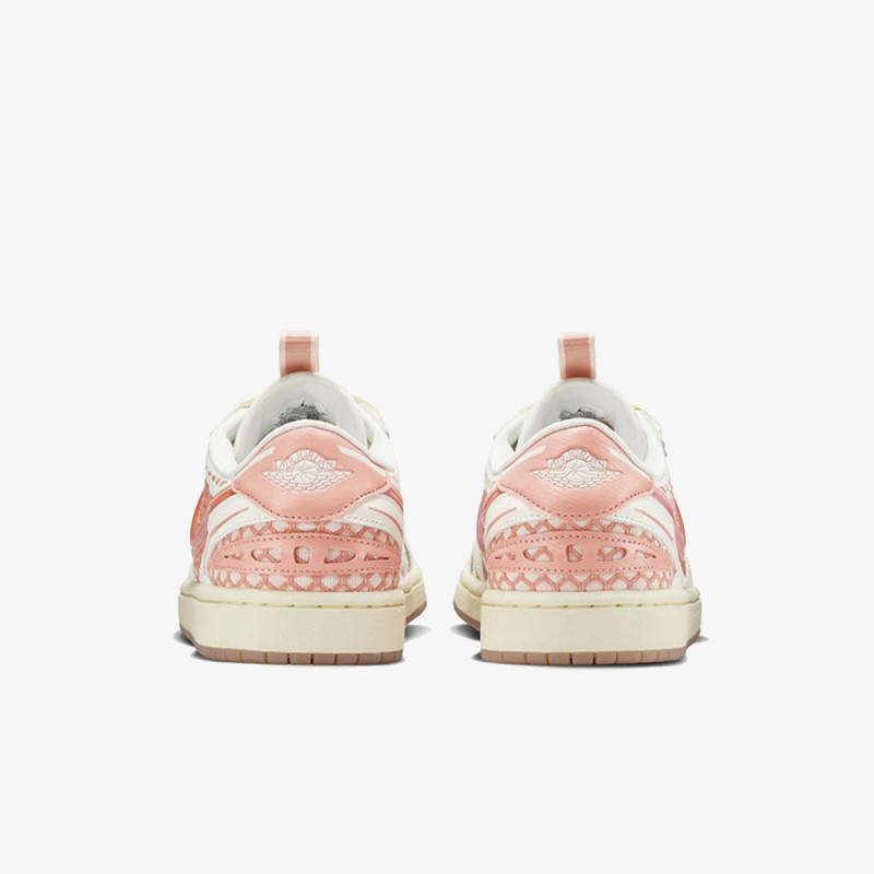 Nike WMNS AIR JORDAN 1 MM LOW V3 