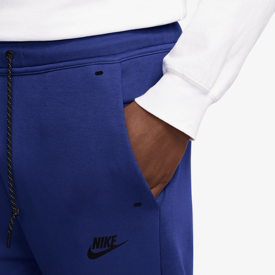 Nike M NK TCH FLC JGGR 