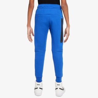 Nike Sportswear 