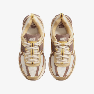 Nike VOMERO 5 BG CN 
