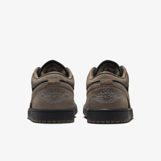 Nike AIR JORDAN 1 LOW SE 