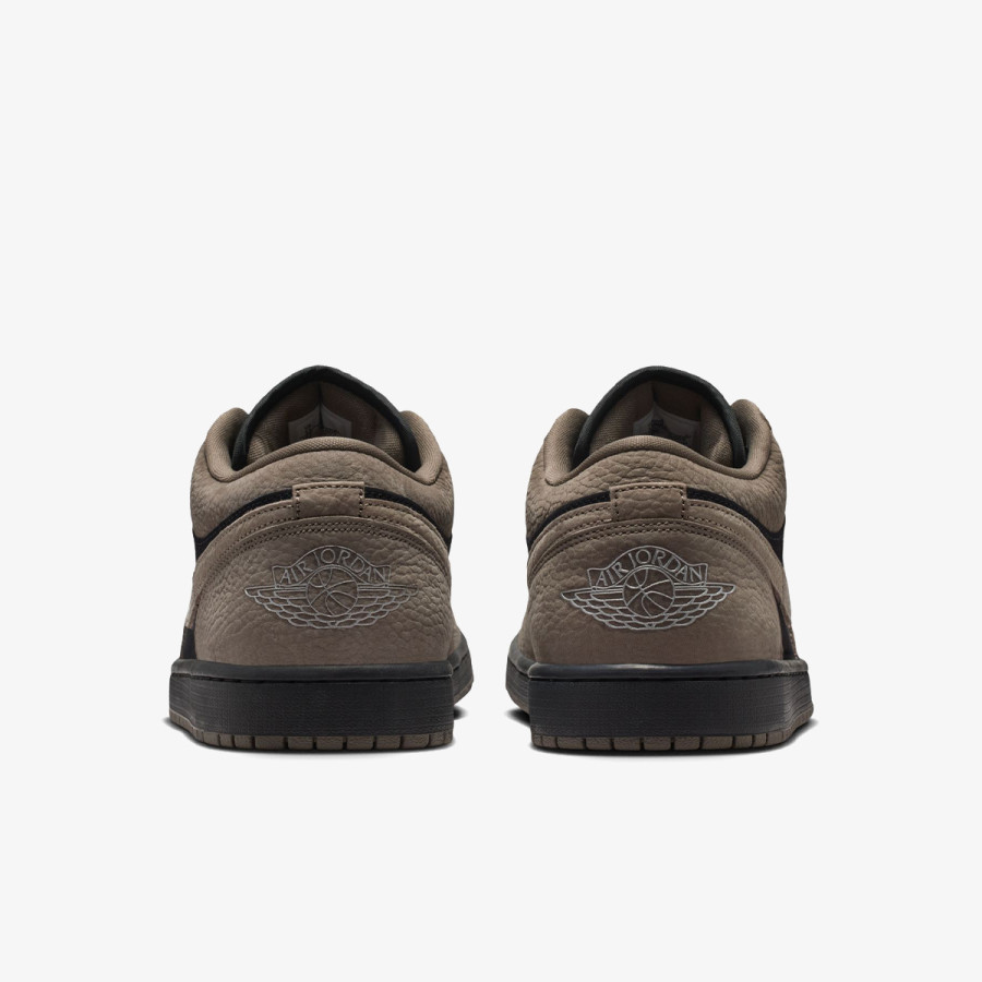 Nike AIR JORDAN 1 LOW SE 