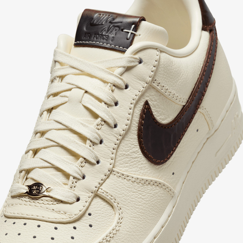 Nike AIR FORCE 1 '07 