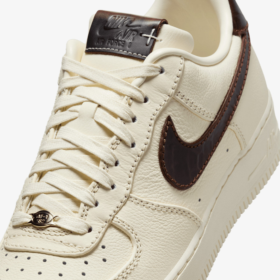 Nike AIR FORCE 1 '07 