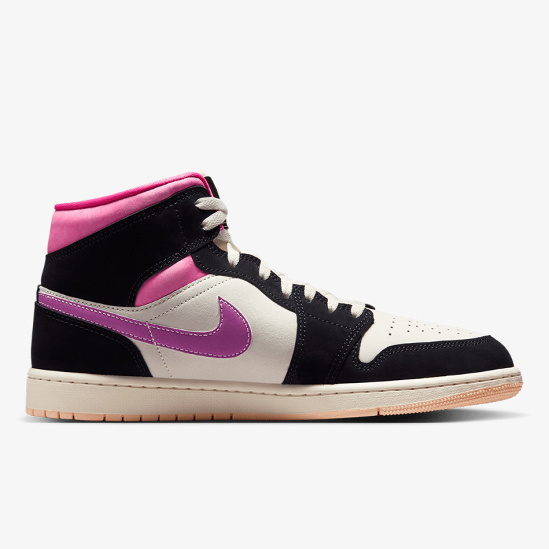 Nike AIR JORDAN 1 MID SE 