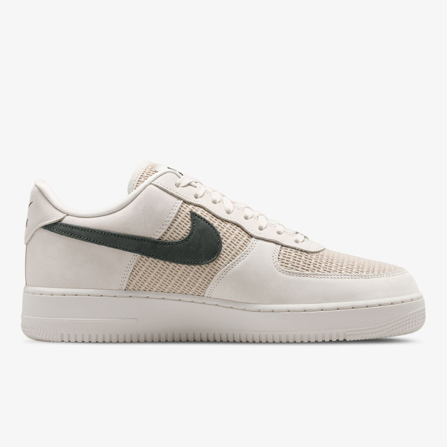 Nike AIR FORCE 1 '07 LV8 