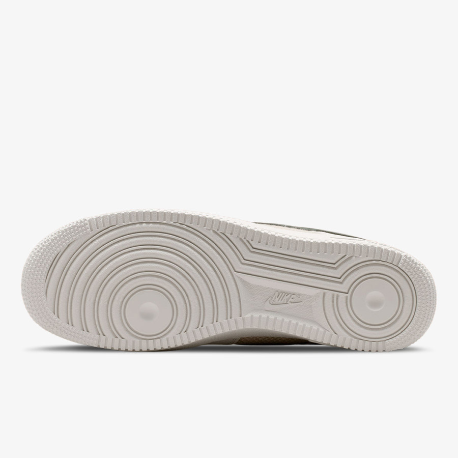 Nike AIR FORCE 1 '07 LV8 