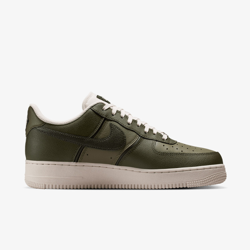 Nike AIR FORCE 1 '07 LV8 SPORT 