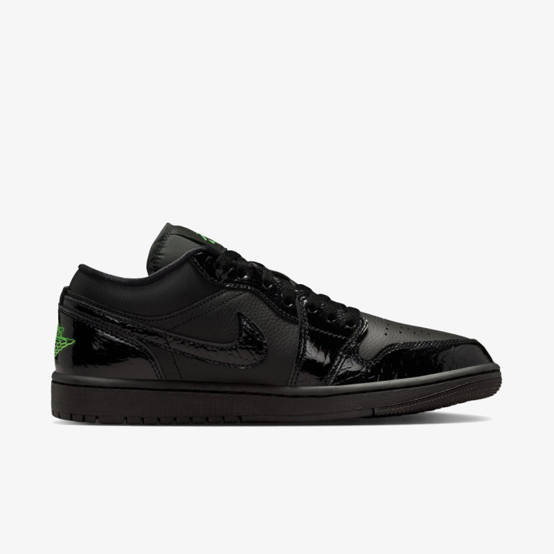 Nike WMNS AIR JORDAN 1 LOW SE NAJ10 