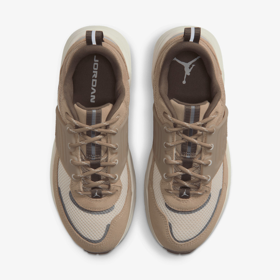 Nike WMNS JORDAN TRUNNER O/S 