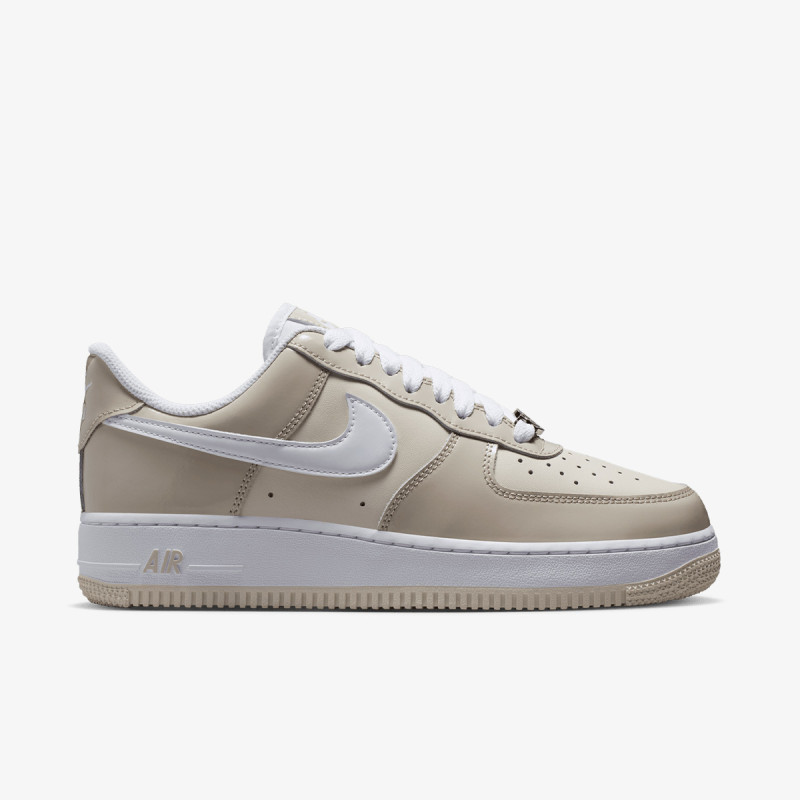 Nike WMNS AIR FORCE 1 '07 