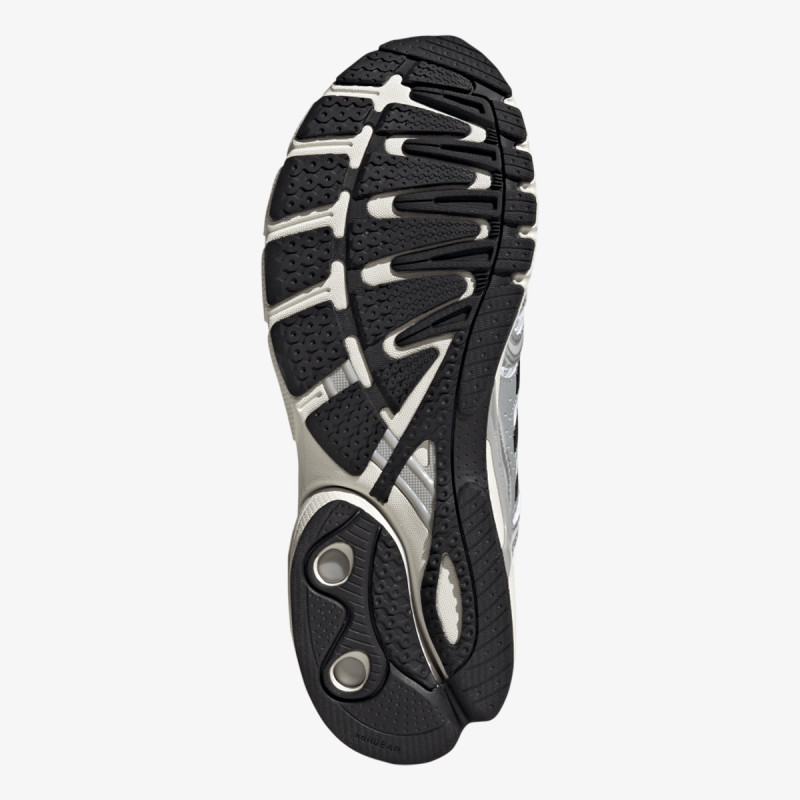 adidas ADISTAR CONTROL 5 