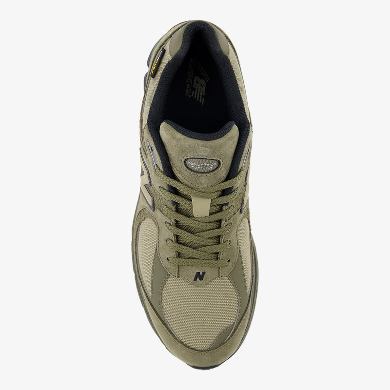 New Balance 2002R 