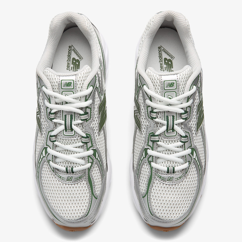 New Balance 740 