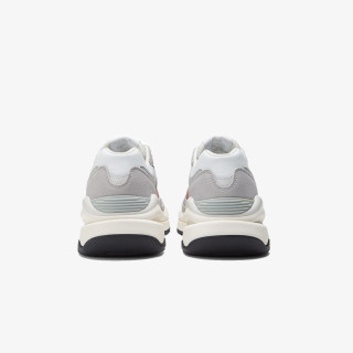 New Balance 5740 