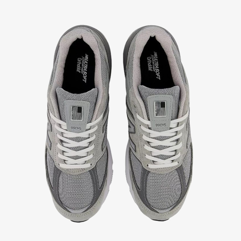 New Balance 990 