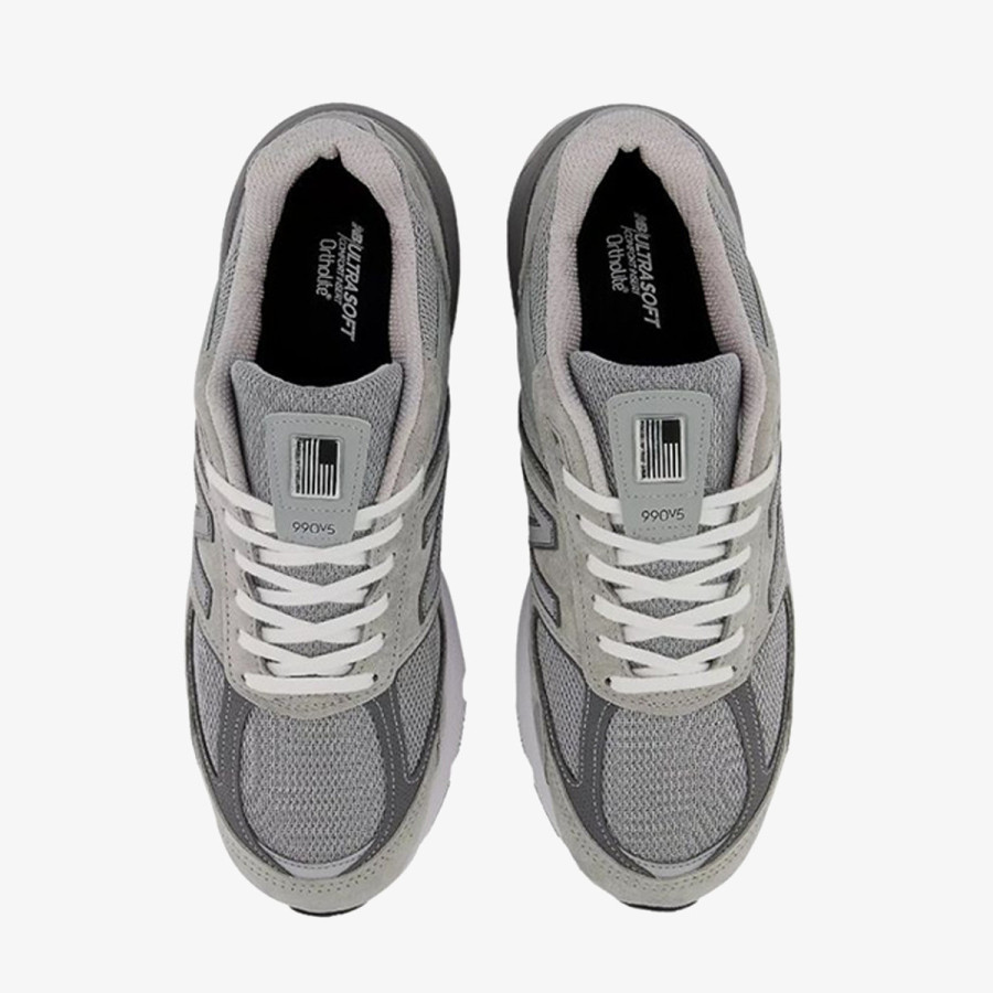 New Balance 990 